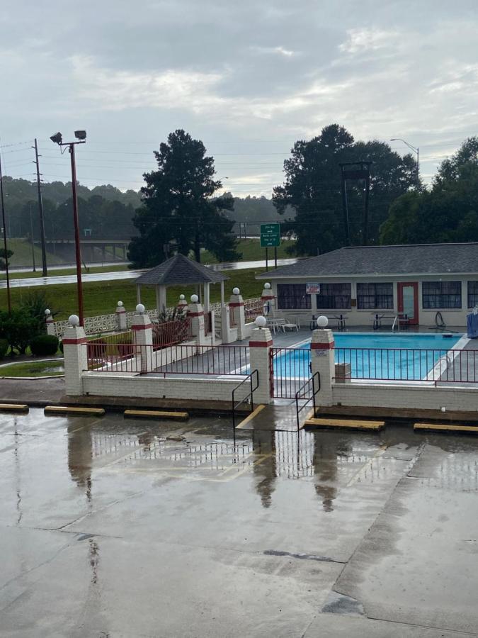 Americas Best Value Inn Μερίντιαν Εξωτερικό φωτογραφία