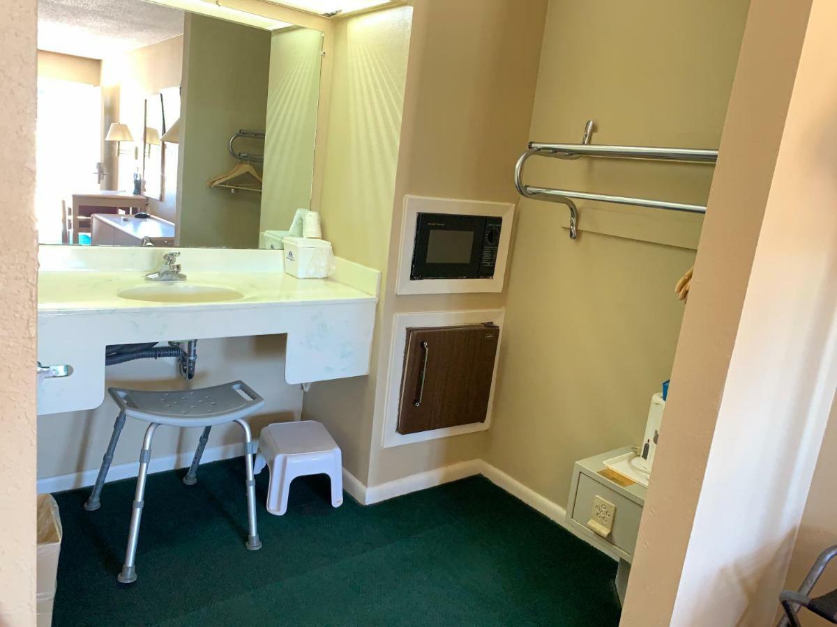 Americas Best Value Inn Μερίντιαν Εξωτερικό φωτογραφία